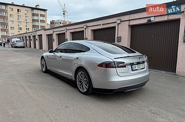 Лифтбек Tesla Model S 2014 в Софиевской Борщаговке