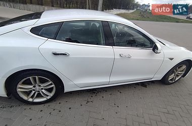 Лифтбек Tesla Model S 2014 в Житомире