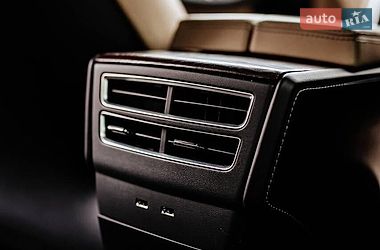 Лифтбек Tesla Model S 2017 в Днепре фото 10 Лифтбек Tesla Model S 2017 в Днепре