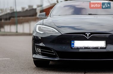 Лифтбек Tesla Model S 2017 в Днепре фото 5 Лифтбек Tesla Model S 2017 в Днепре