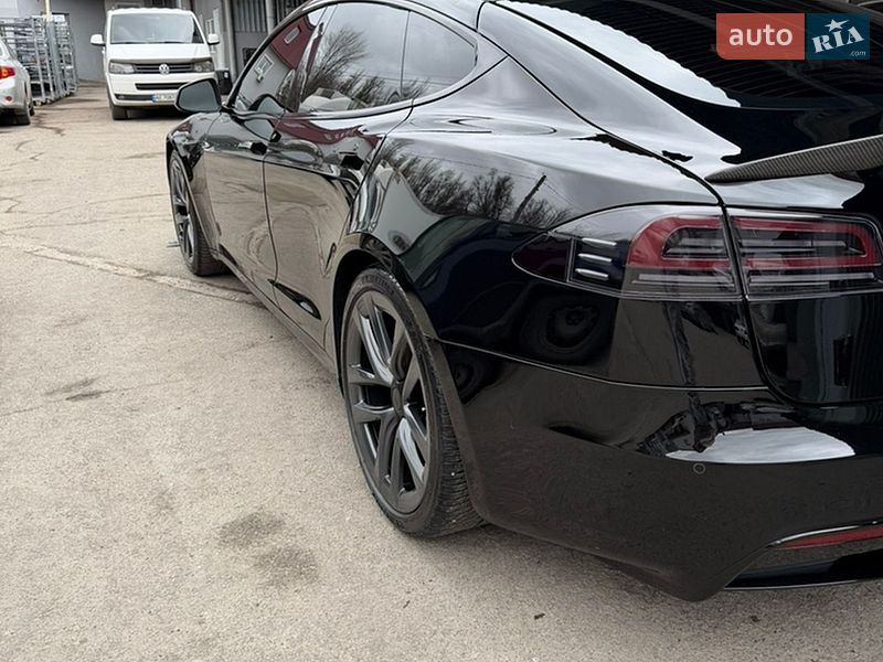 Лифтбек Tesla Model S 2021 в Днепре