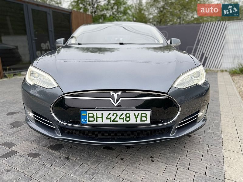 Tesla Model S 2013 Tesla Model S 2013