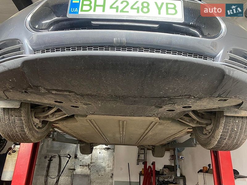 Лифтбек Tesla Model S 2013 в Ивано-Франковске