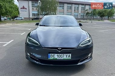 Лифтбек Tesla Model S 2018 в Киеве
