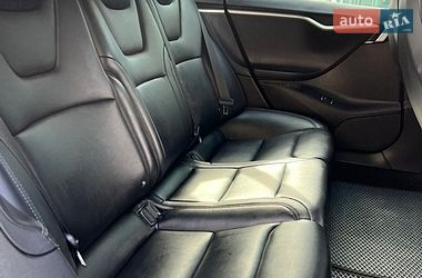 Лифтбек Tesla Model S 2018 в Киеве