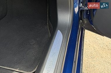 Лифтбек Tesla Model S 2015 в Днепре