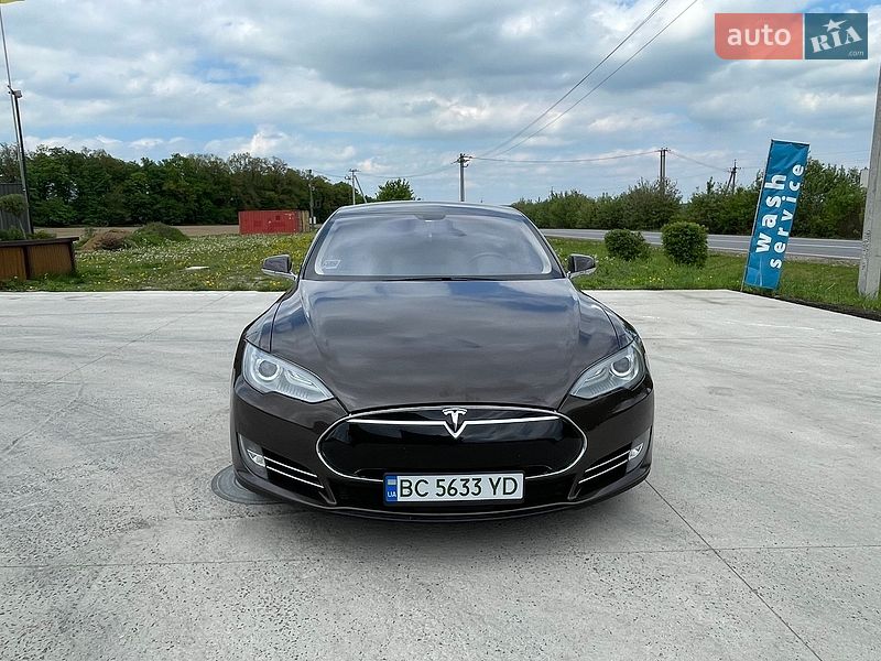 Ліфтбек Tesla Model S 2013 в Чорткові