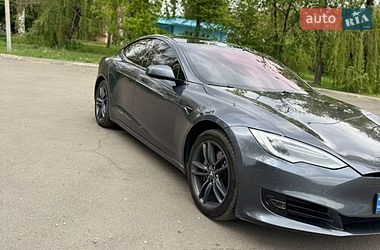 Лифтбек Tesla Model S 2018 в Кривом Роге