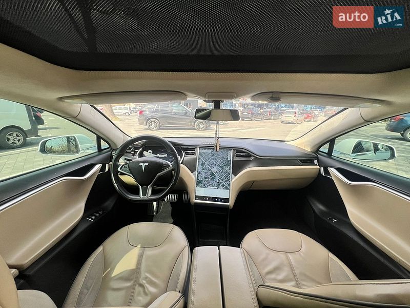 Ліфтбек Tesla Model S 2012 в Вінниці