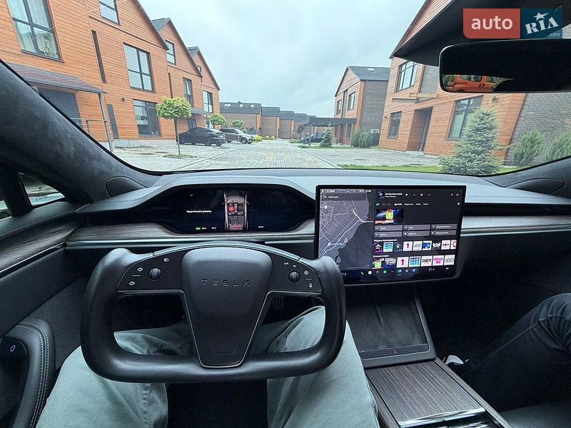 Лифтбек Tesla Model S 2021 в Днепре