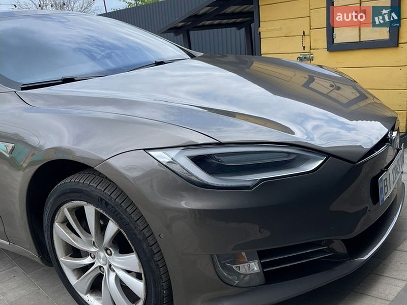 Лифтбек Tesla Model S 2016 в Полтаве фото 31 Лифтбек Tesla Model S 2016 в Полтаве