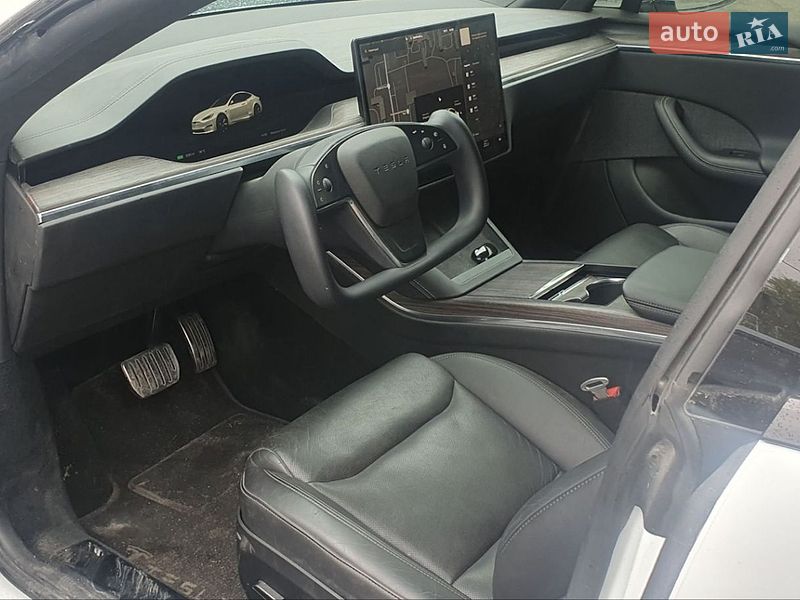 Лифтбек Tesla Model S 2021 в Каменском