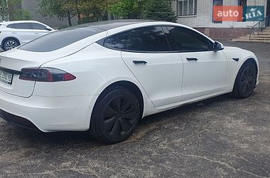 Лифтбек Tesla Model S 2021 в Каменском