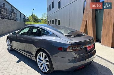 Лифтбек Tesla Model S 2019 в Луцке