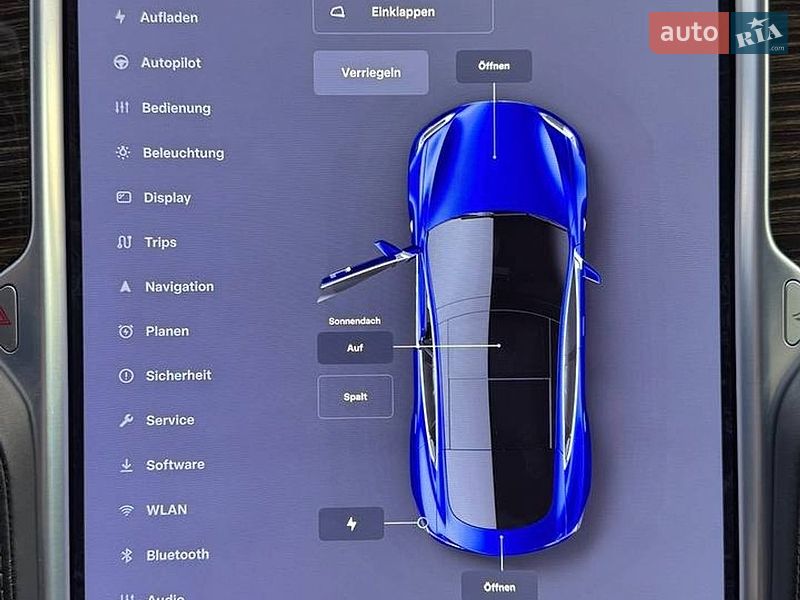 Лифтбек Tesla Model S 2016 в Киеве