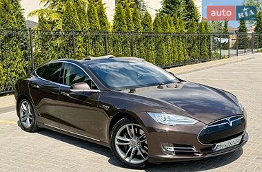 Ліфтбек Tesla Model S 2013 в Одесі фото 3 Ліфтбек Tesla Model S 2013 в Одесі