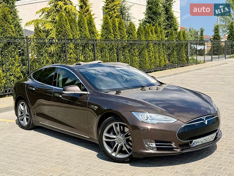 Ліфтбек Tesla Model S 2013 в Одесі фото 3 Ліфтбек Tesla Model S 2013 в Одесі