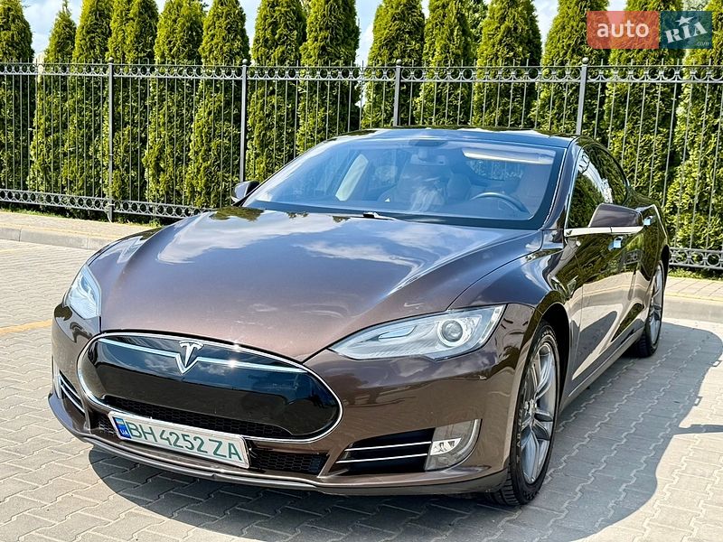 Ліфтбек Tesla Model S 2013 в Одесі фото 8 Ліфтбек Tesla Model S 2013 в Одесі
