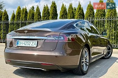 Ліфтбек Tesla Model S 2013 в Одесі фото 18 Ліфтбек Tesla Model S 2013 в Одесі