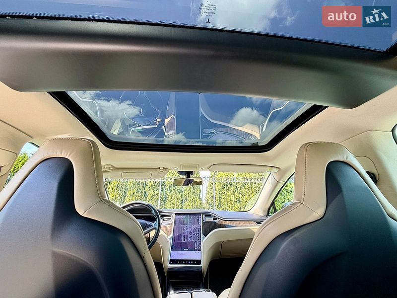 Ліфтбек Tesla Model S 2013 в Одесі фото 28 Ліфтбек Tesla Model S 2013 в Одесі