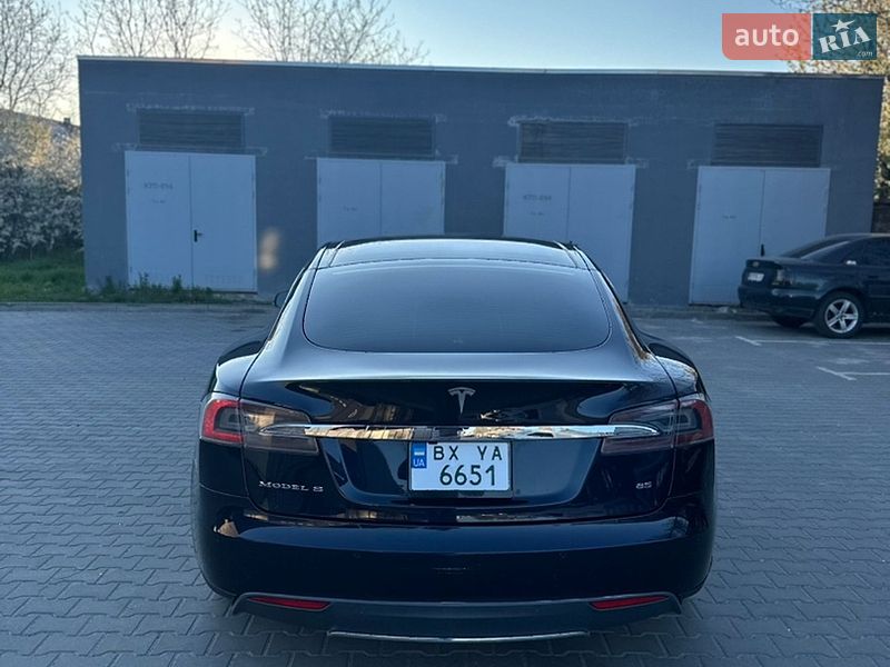 Лифтбек Tesla Model S 2014 в Хмельницком