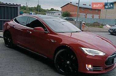 Ліфтбек Tesla Model S 2013 в Львові