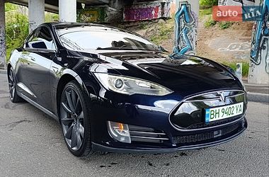 Ліфтбек Tesla Model S 2014 в Одесі