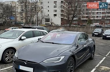 Лифтбек Tesla Model S 2018 в Одессе