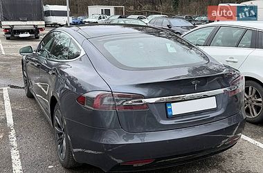 Ліфтбек Tesla Model S 2018 в Одесі