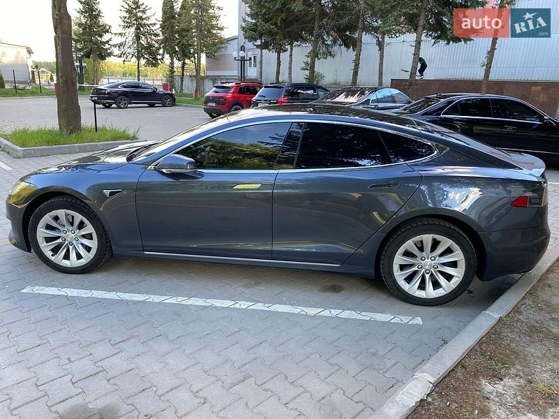 Ліфтбек Tesla Model S 2016 в Тернополі фото 6 Ліфтбек Tesla Model S 2016 в Тернополі