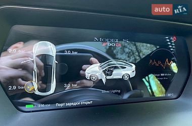 Ліфтбек Tesla Model S 2015 в Чернігові