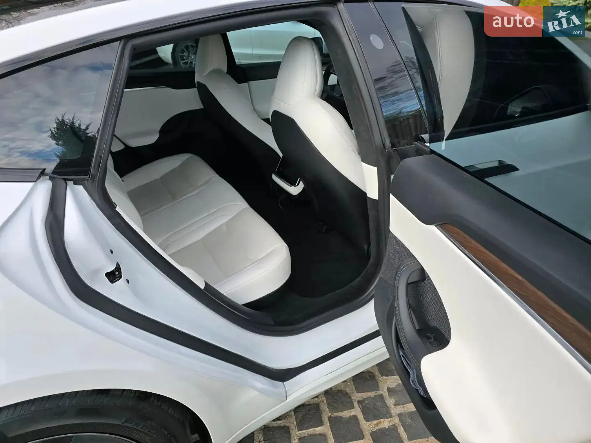 2022 Tesla Model S - мініатюра 22