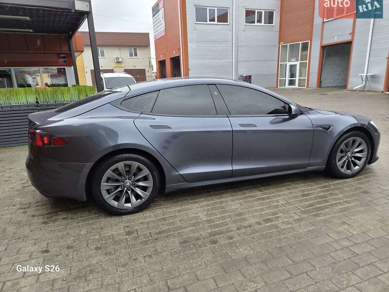 Ліфтбек Tesla Model S 2019 в Сумах