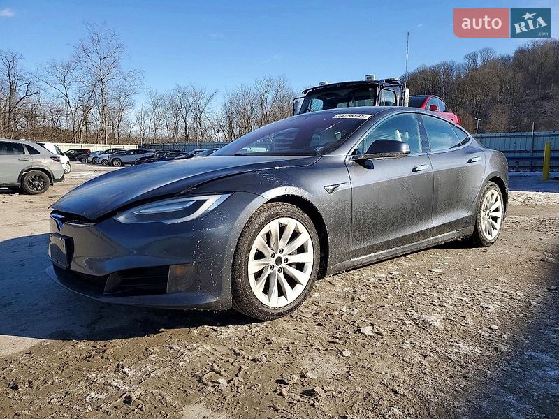 Tesla Model S 2017