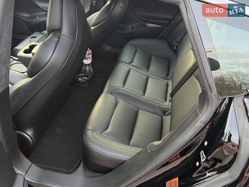 Ліфтбек Tesla Model S 2018 в Запоріжжі