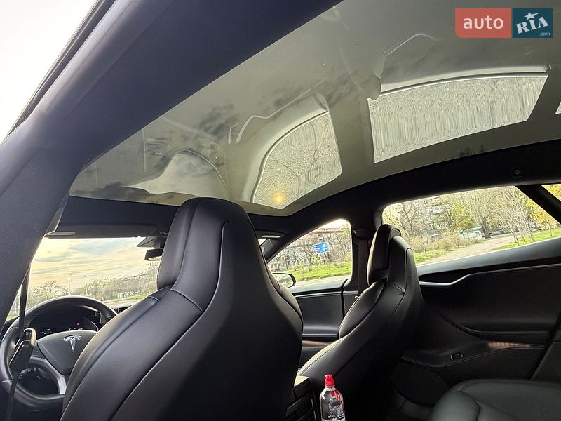 Ліфтбек Tesla Model S 2018 в Запоріжжі