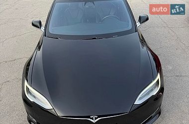 Ліфтбек Tesla Model S 2018 в Запоріжжі