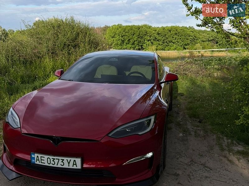 Ліфтбек Tesla Model S 2023 в Новомосковську