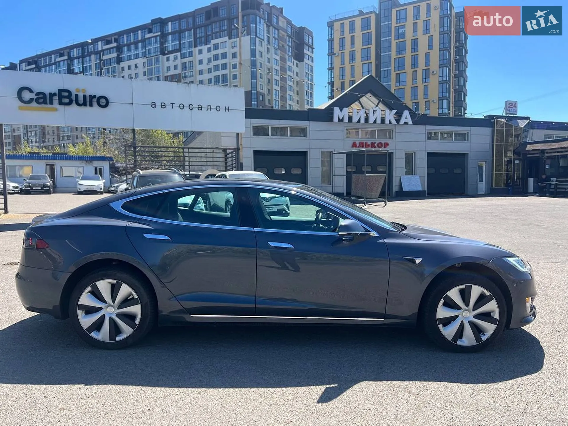 2020 Tesla Model S - мініатюра 11
