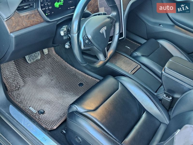 Ліфтбек Tesla Model S 2018 в Хмельницькому