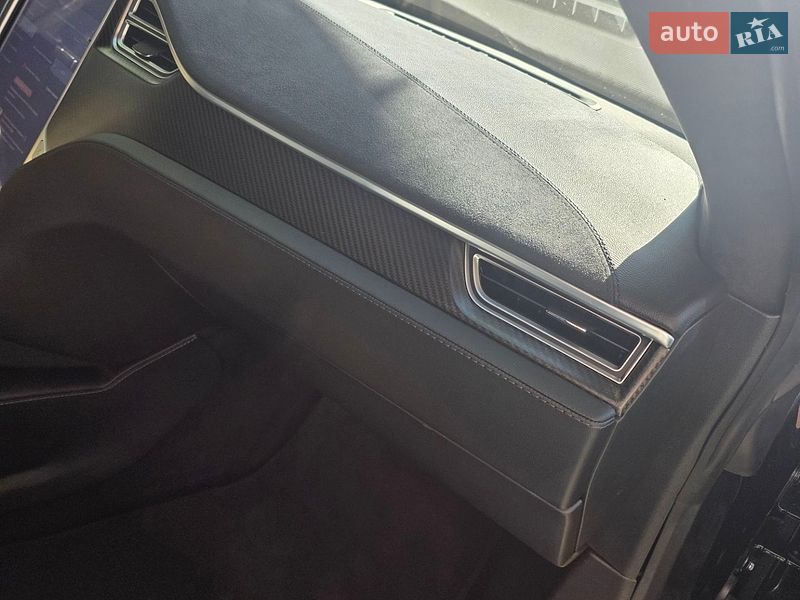 Лифтбек Tesla Model S 2015 в Одессе