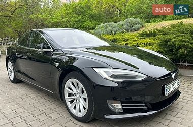 Ліфтбек Tesla Model S 2018 в Одесі