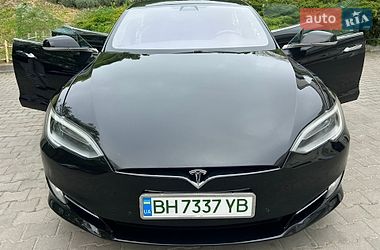 Ліфтбек Tesla Model S 2018 в Одесі