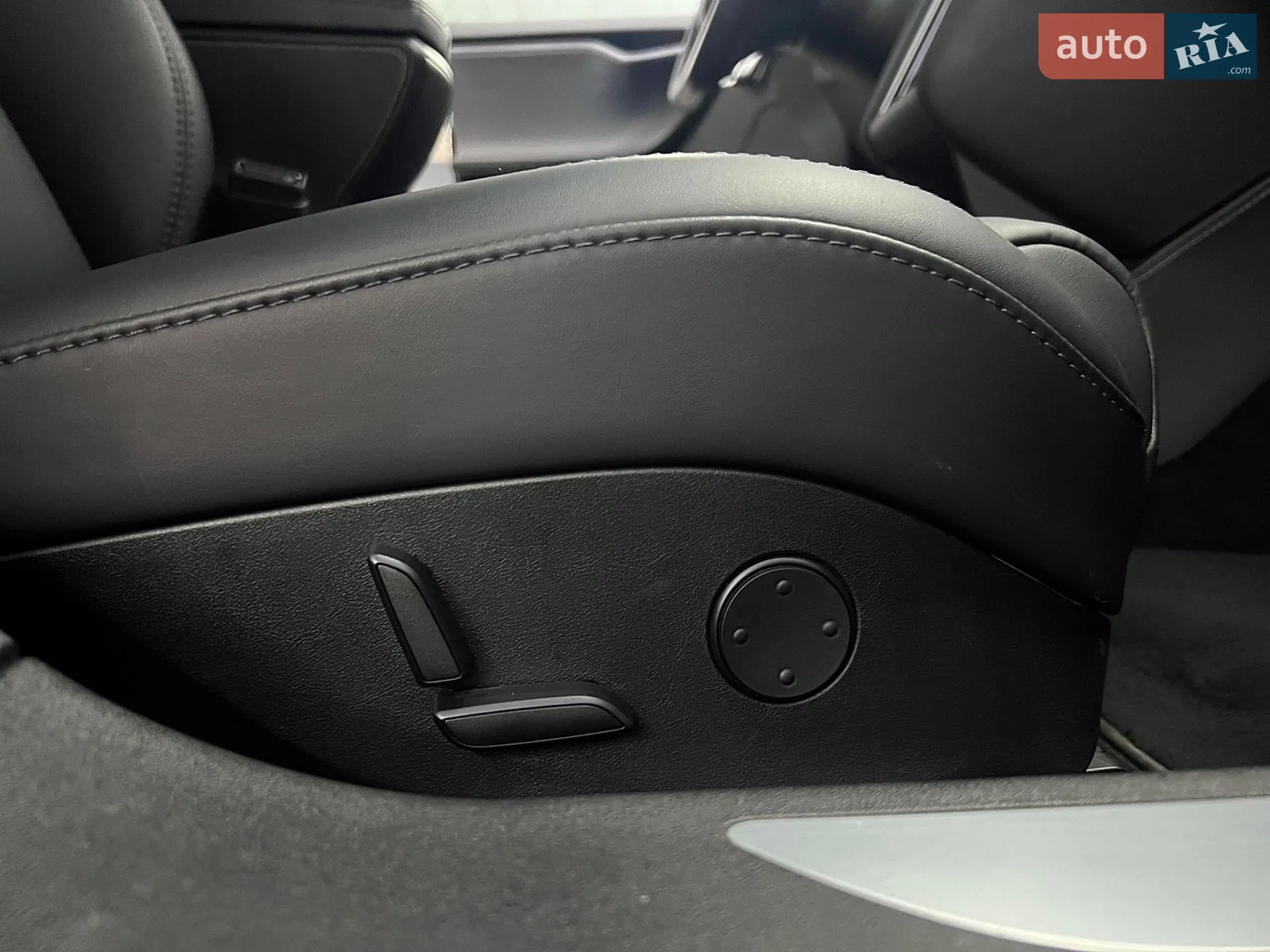 2018 Tesla Model S - мініатюра 19