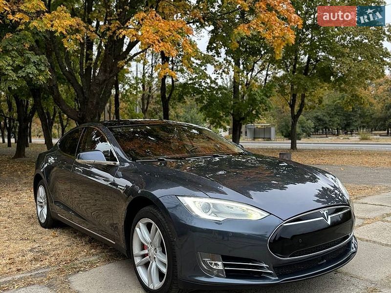 Лифтбек Tesla Model S 2014 в Харькове фото 8 Лифтбек Tesla Model S 2014 в Харькове