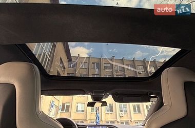Лифтбек Tesla Model S 2016 в Львове