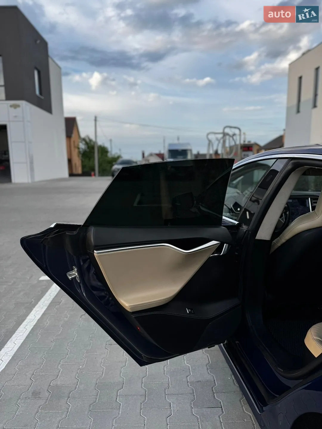2016 Tesla Model S - мініатюра 13