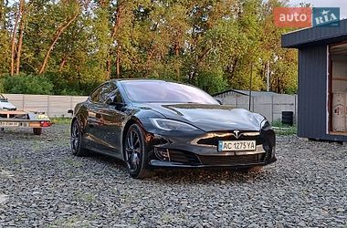 Ліфтбек Tesla Model S 2017 в Луцьку