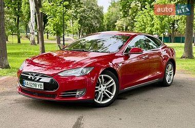 Ліфтбек Tesla Model S 2014 в Києві фото 5 Ліфтбек Tesla Model S 2014 в Києві