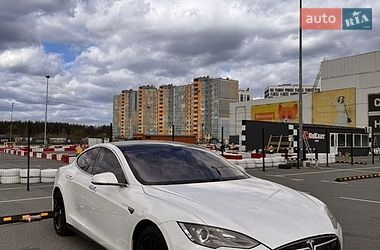 Ліфтбек Tesla Model S 2014 в Києві фото 2 Ліфтбек Tesla Model S 2014 в Києві